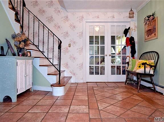 3rd image of 32 Falmouth Dr