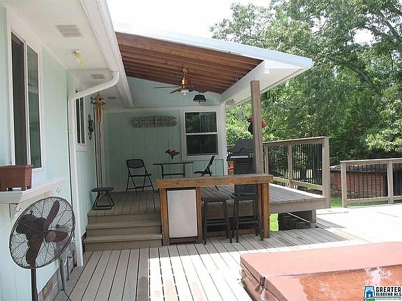 3rd image of 521 Lomar Dr