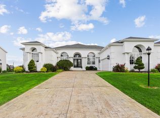 1046 Ridge Dr, Circleville, OH 43113