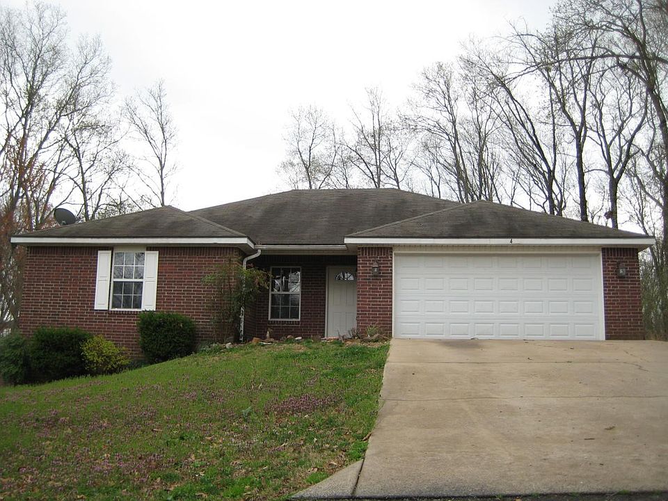 1st image of 4 Karen Ln