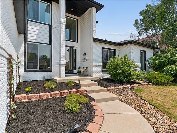 4th image of 560 S 16th Avenue