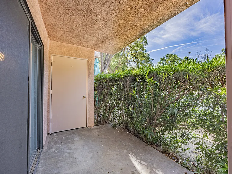 22815 Market St #110 — Photo 10