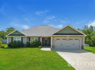 295 New Castle Ln, Spring Lake, NC 28390