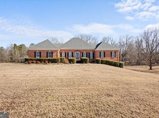 121 Desmond Ct, Powder Springs, GA 30127