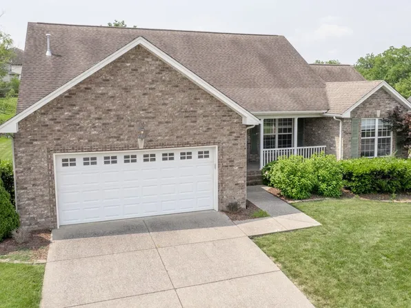 1045 Oakhall Dr, Mount Juliet, TN 37122