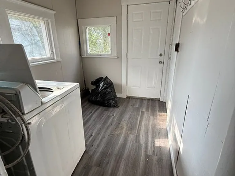 905 W Thrush Ave — Photo 10