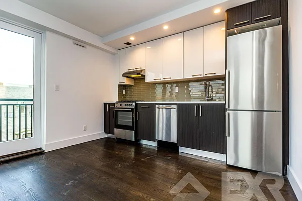 Rented by EXR | media 14