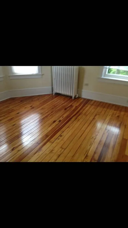 913 2nd Ave — Photo 2