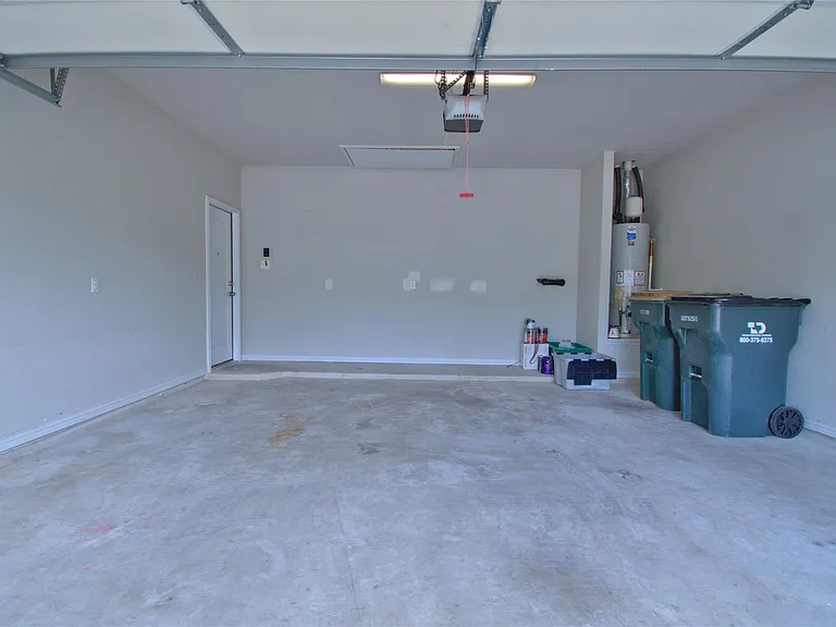 413 Granite Rock Ln — Photo 32