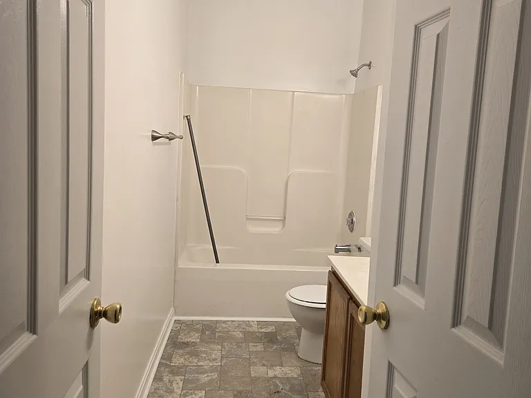 132 Church St #6 — Photo 13