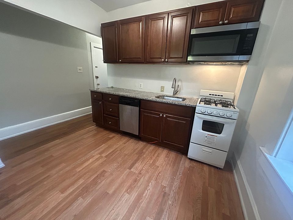 1st image of 2254 Bryn Mawr Ave #2F