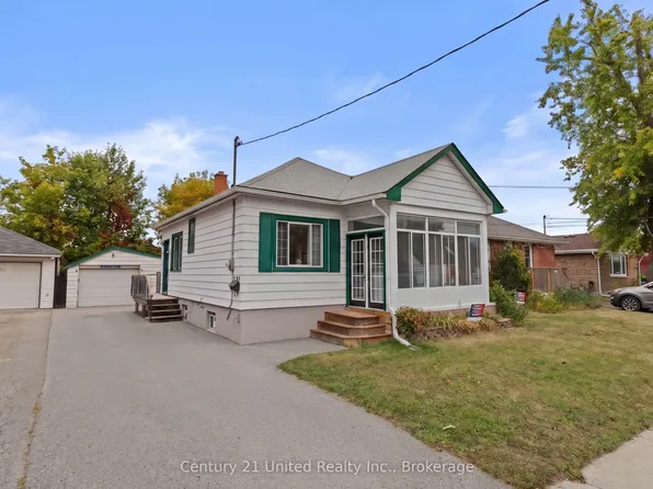 528 Brioux Ave, Peterborough, ON K9J 4G7