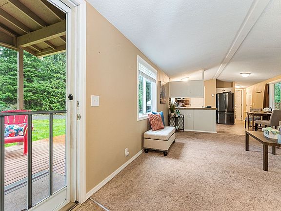 5th image of 81 E Cedargrove Ln