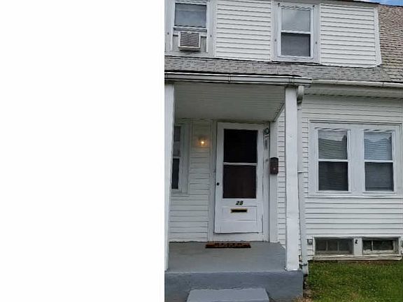 3rd image of 28 3rd Ave