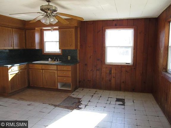 3rd image of 27149 Roanoke St NW