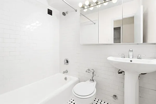 Rented by Citi Habitats | media 3