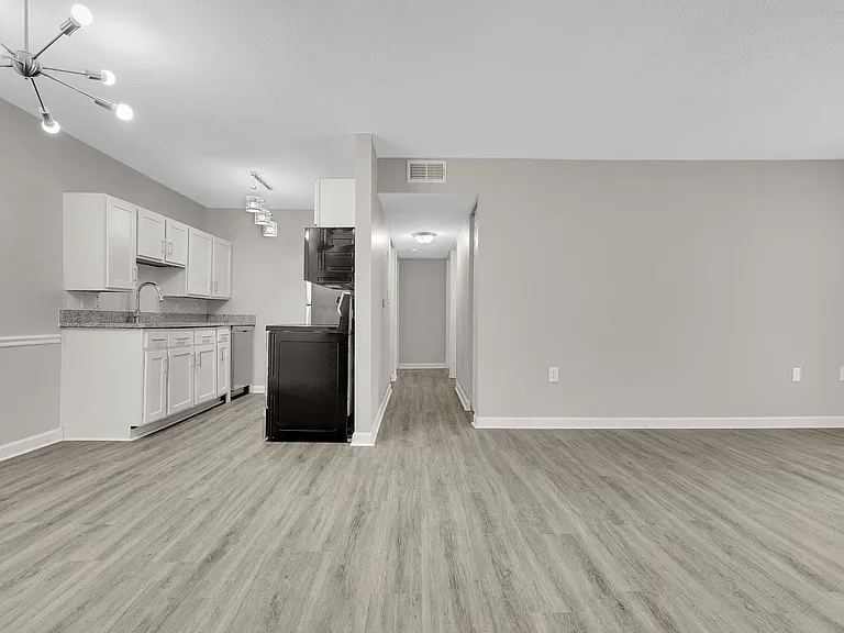St. Anthony Gardens Apartments — Photo 36