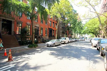 Rented by Hecht Group