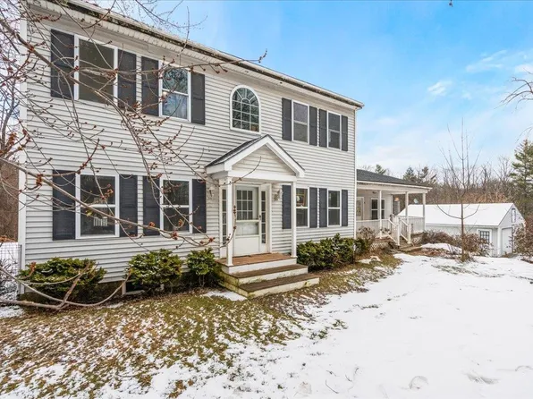 31 Cornish Turnpike, Newport, NH 03773