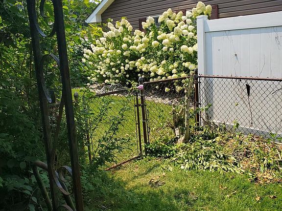 5th image of 708 Donald Dr