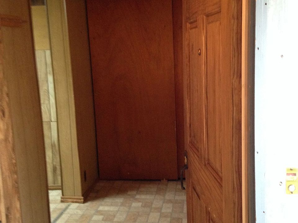 2nd image of 184 Harrison St #1