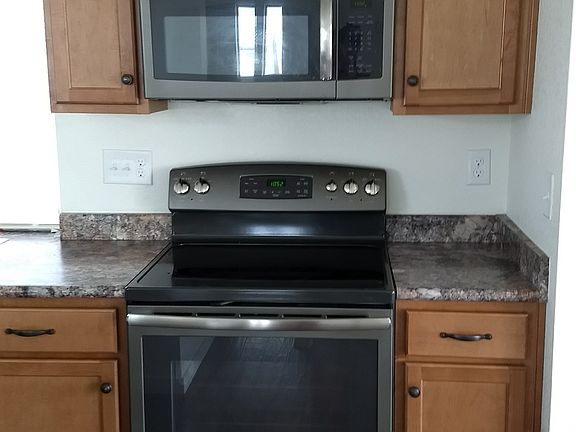 4th image of 18631 E 50th Pl