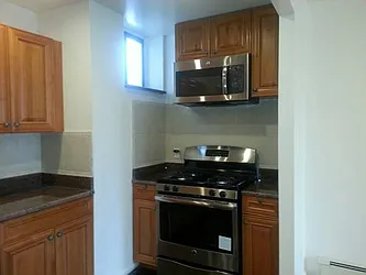 Rented by Rapid Realty Cobble Hill