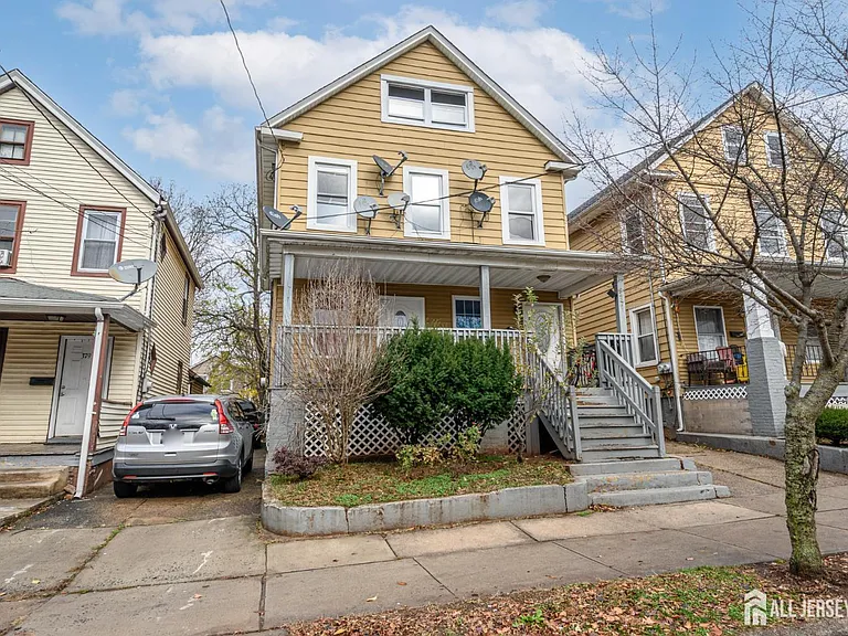 377 Delavan St #2 — Photo 20