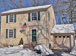 118 Shunpike Rd, Madison, NJ 07940