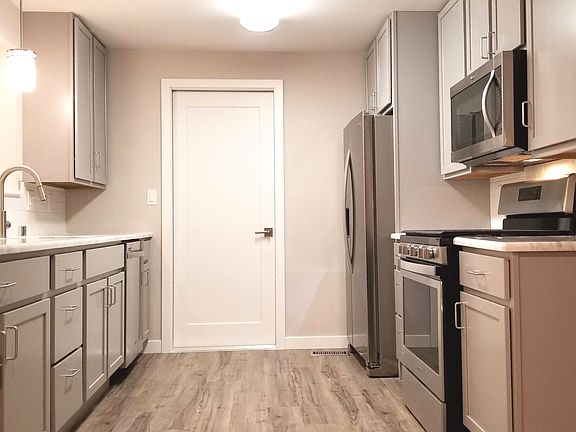 3rd image of 1550 NE 7th Ct