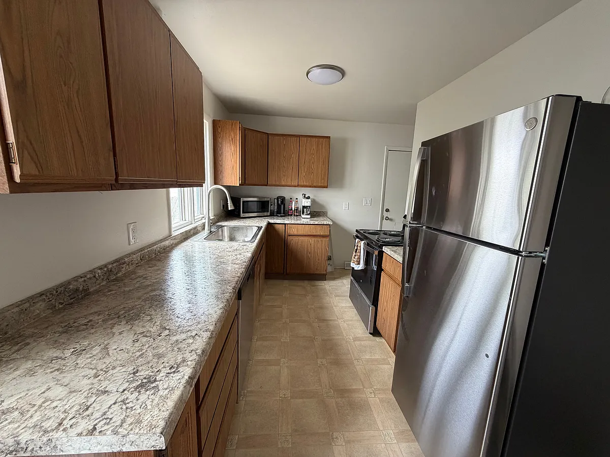 Building Photo - 1 bed, 1.0 bath, $750