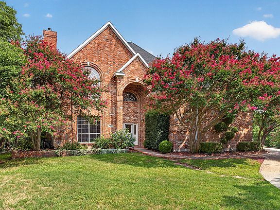3rd image of 616 Redbud Ct