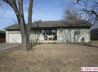 205 W Davis Ave, Sapulpa, OK 74066