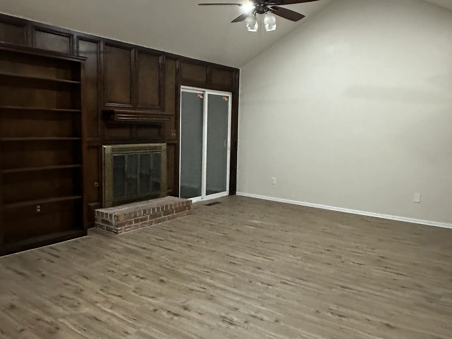 4115 Potomac Dr — Photo 3