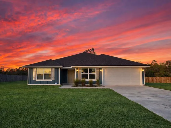 42 E Pecan St, Crawfordville, FL 32327