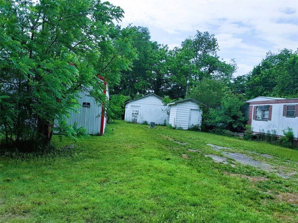305 N Madison St, Morehouse, MO 63868
