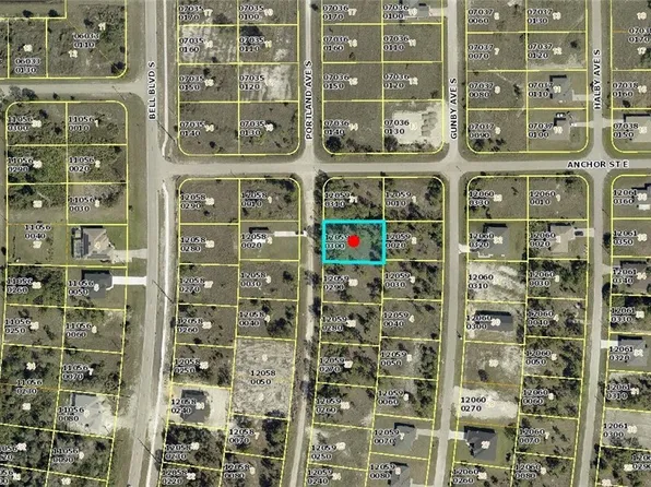 1057 Portland Ave S, Lehigh Acres, FL 33974