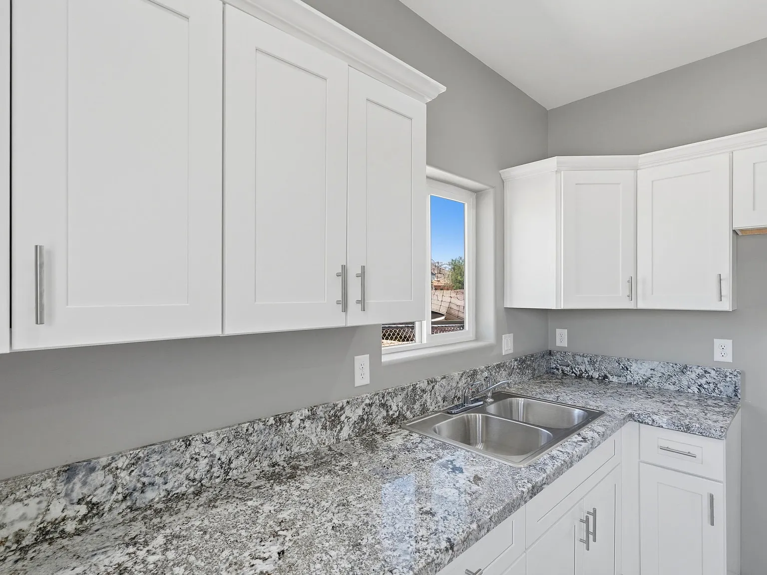 2 bed, $1,450 — Photo 4