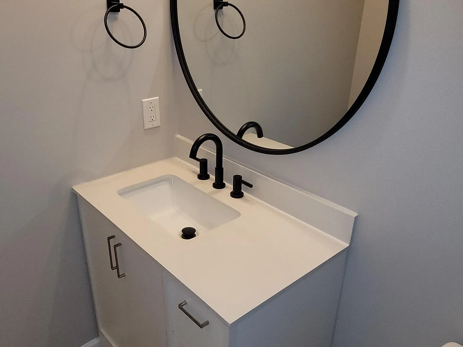 4 bed, 2.0 bath, 2174 sqft, $979 — Photo 4