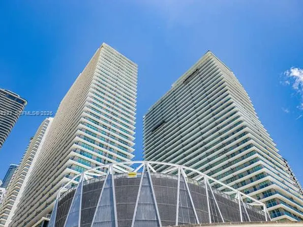 1111 SW 1st Ave, Miami, FL
