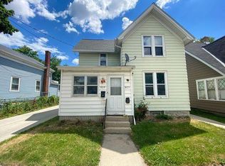 923 Pleasant St #925, Waukesha, WI 53186