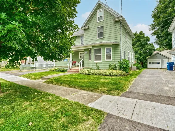 58 Clayton St, Rochester, NY 14612