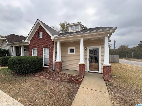 100 Little John Cir, Calera, AL 35040
