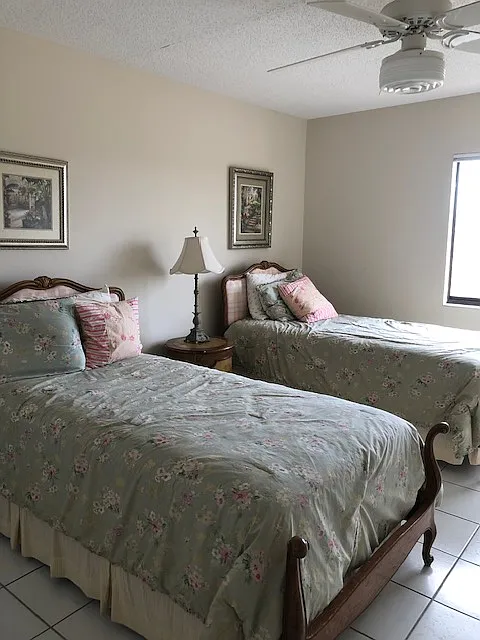 2 bed, 1161 sqft, $3,000 — Photo 2