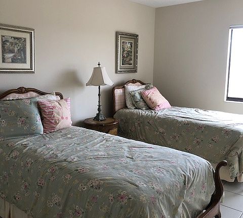 2nd image of 131 Garfield Dr APT 3D