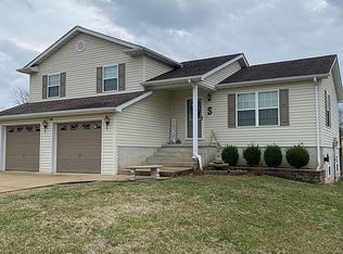 401 Chace Dr, Desloge, MO 63601