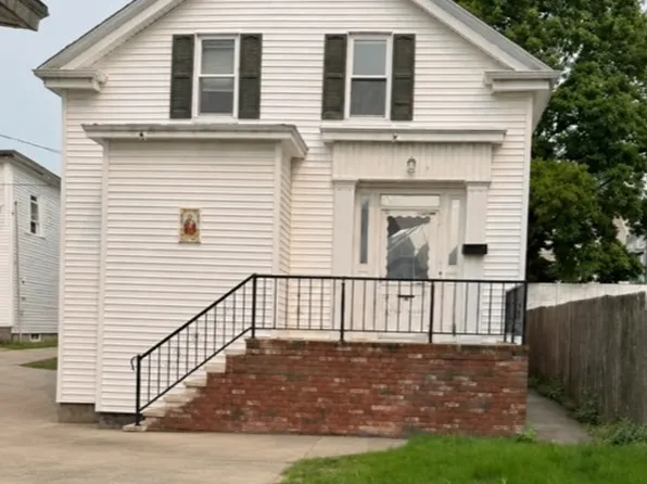 58 Forest St, Fall River, MA 02721