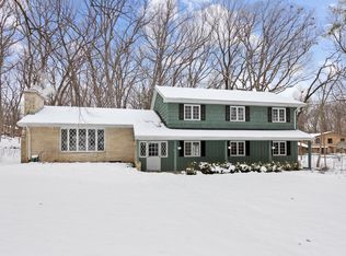 3N984 Wild Rose Rd, St Charles, IL 60174