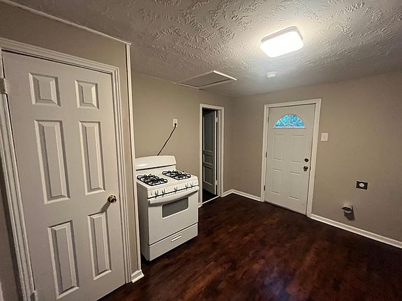 5th image of 2209 Lilly St