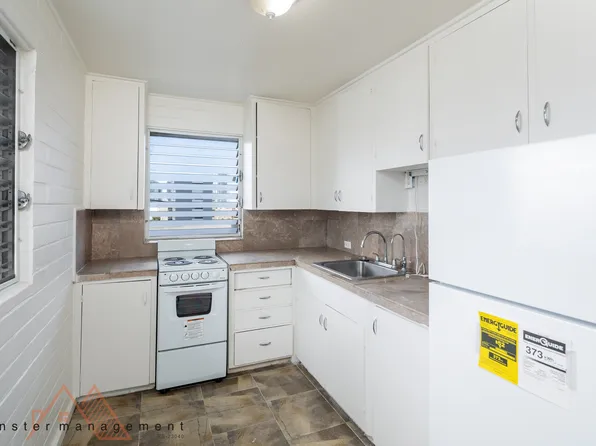 1424 Ward Ave #301, Honolulu, HI 96822
